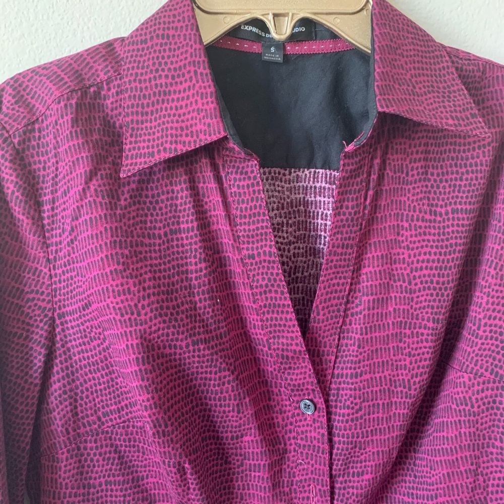 Express Button Down - Picture 3 of 8